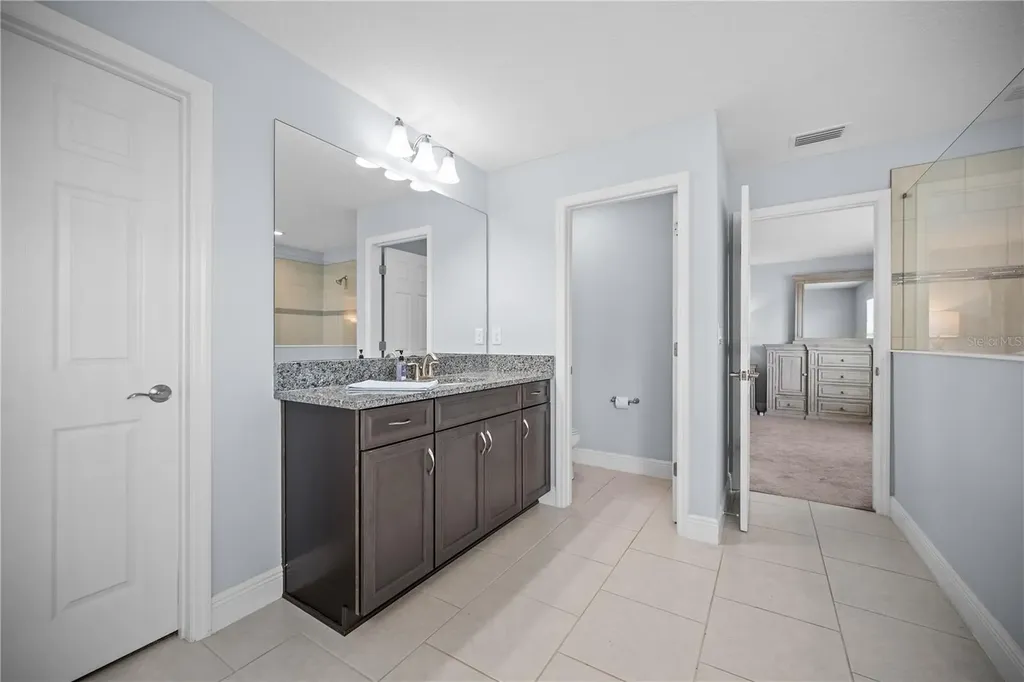 12517 Horseshoe Bend Drive Lithia FL 33547