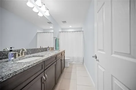 12517 Horseshoe Bend Drive Lithia FL 33547