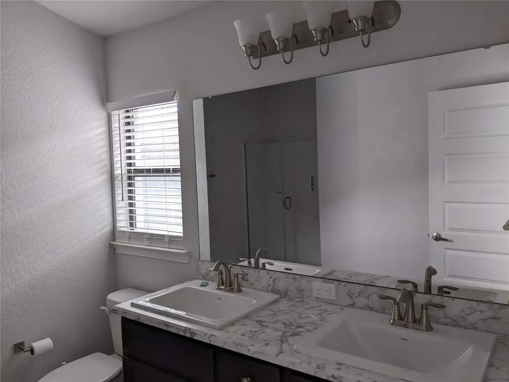 384 Citrus Pointe Drive Davenport FL 33837