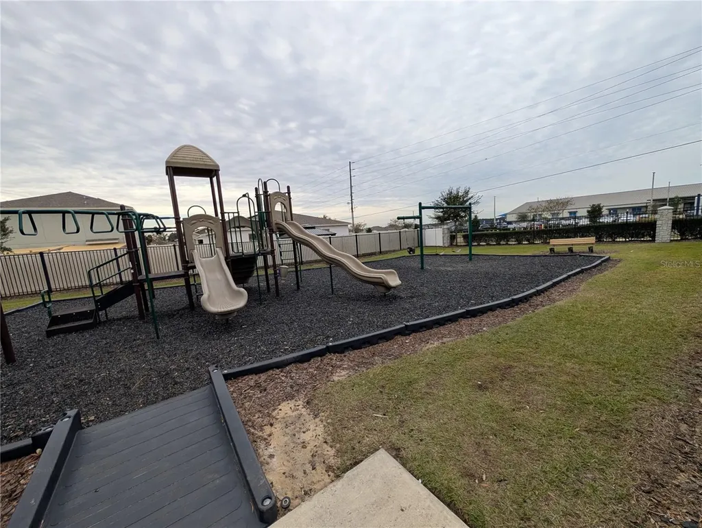 384 Citrus Pointe Drive Davenport FL 33837