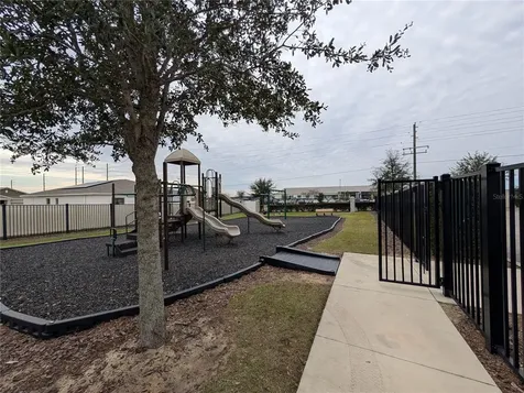 384 Citrus Pointe Drive Davenport FL 33837