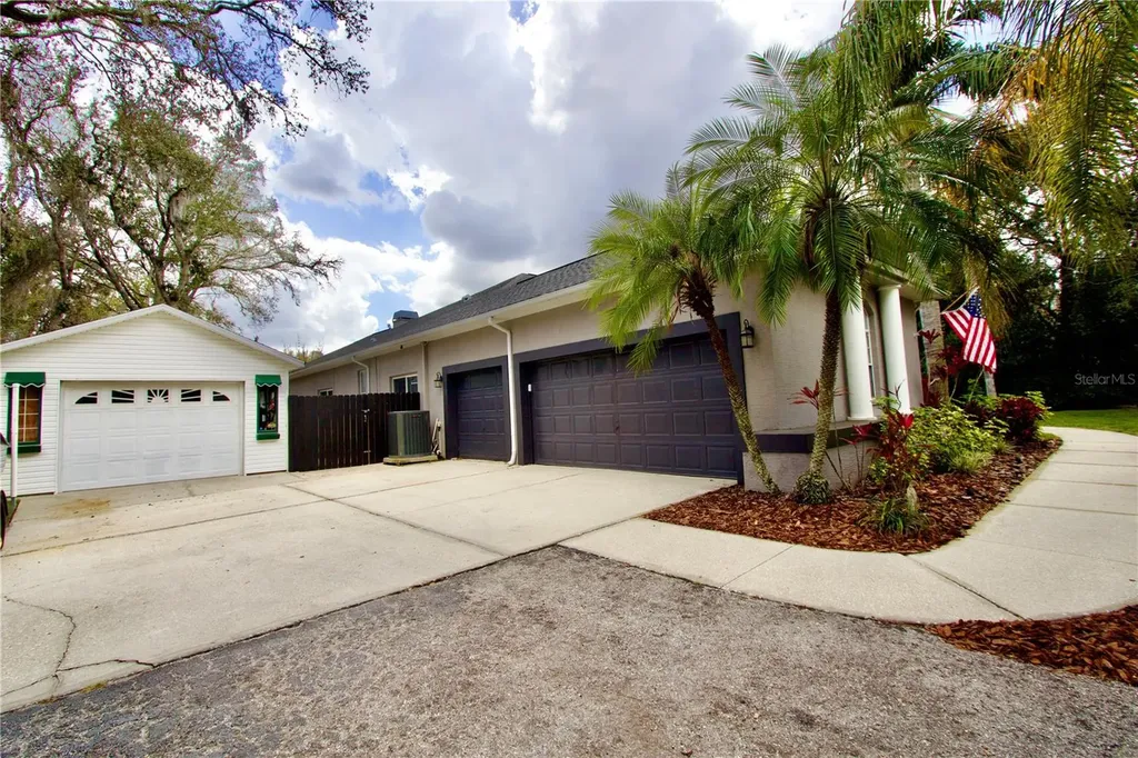 2920 Meadowood Drive New Port Richey FL 34655