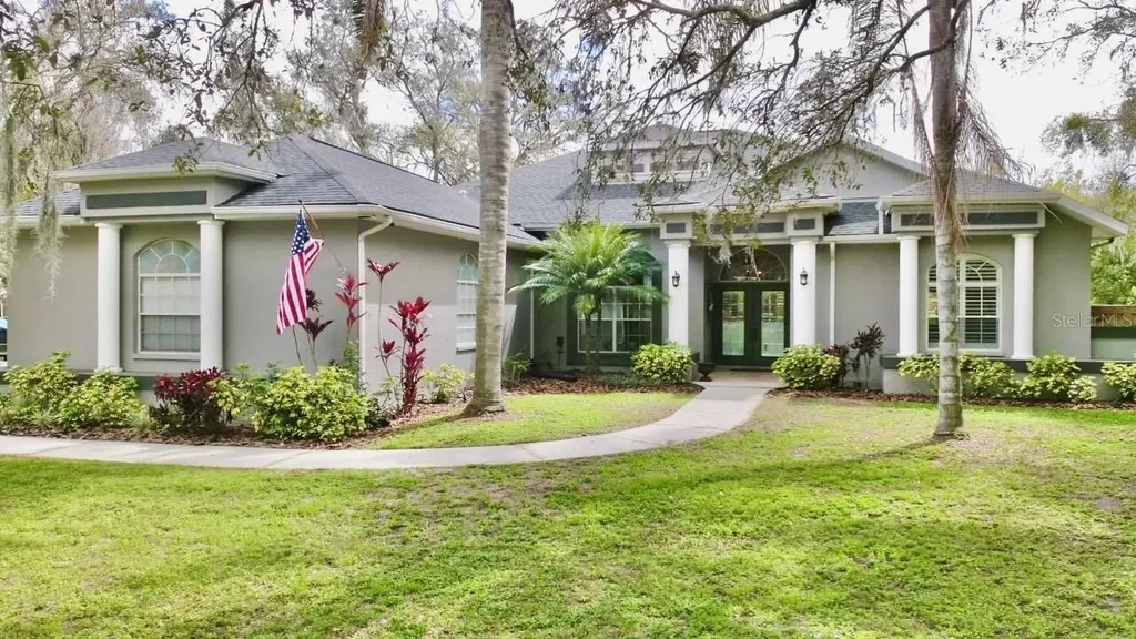 2920 Meadowood Drive New Port Richey FL 34655