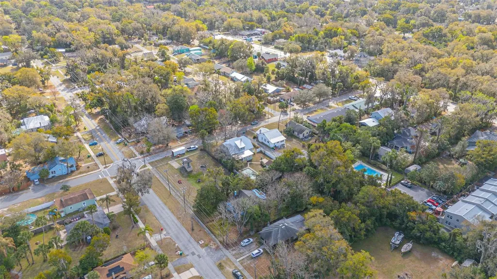 138 N Kentucky Avenue Deland FL 32724