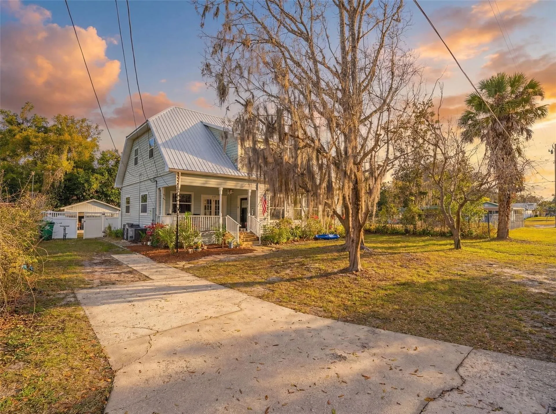 138 N Kentucky Avenue Deland FL 32724