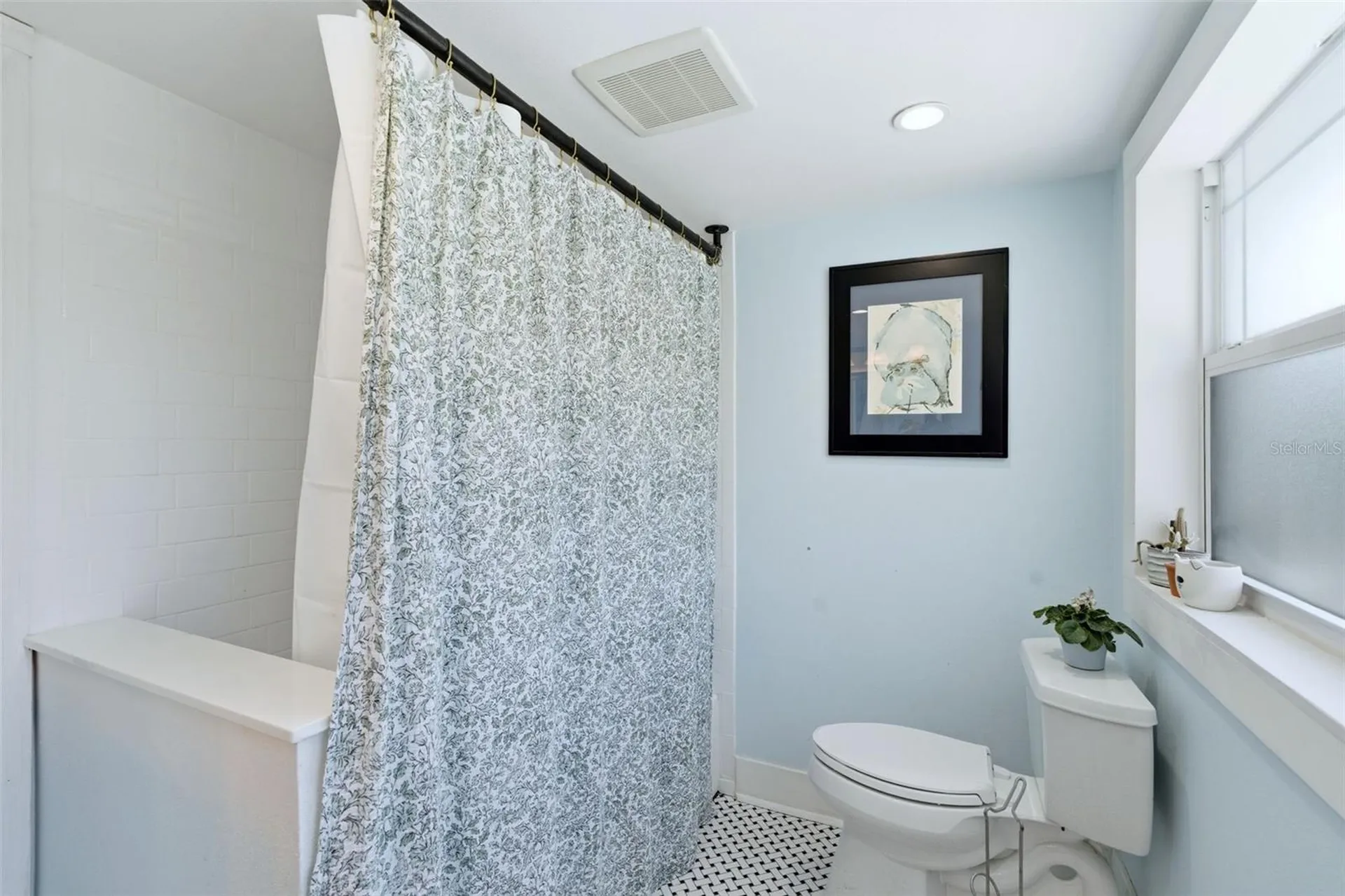 138 N Kentucky Avenue Deland FL 32724