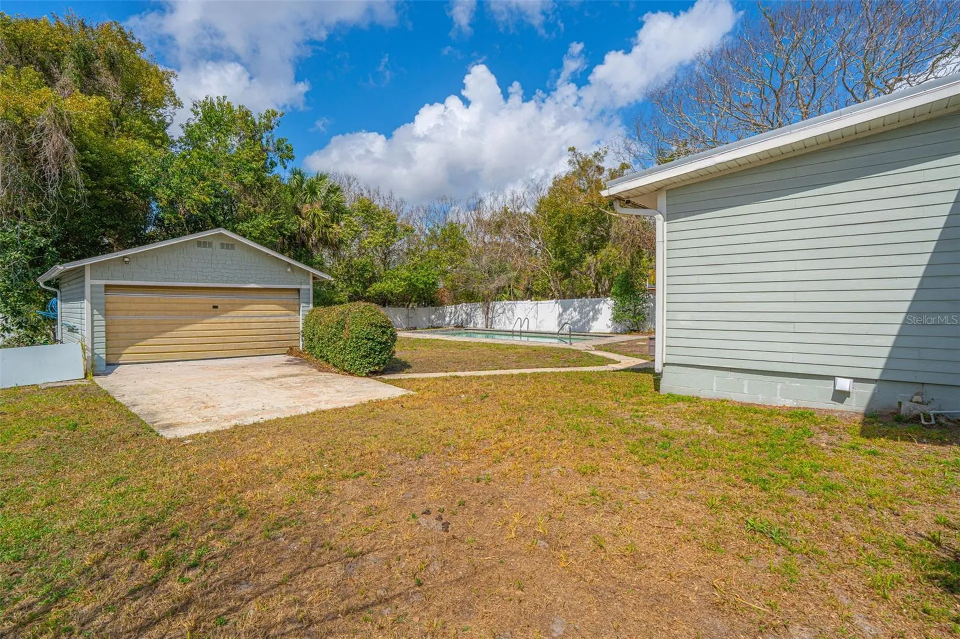 138 N Kentucky Avenue Deland FL 32724