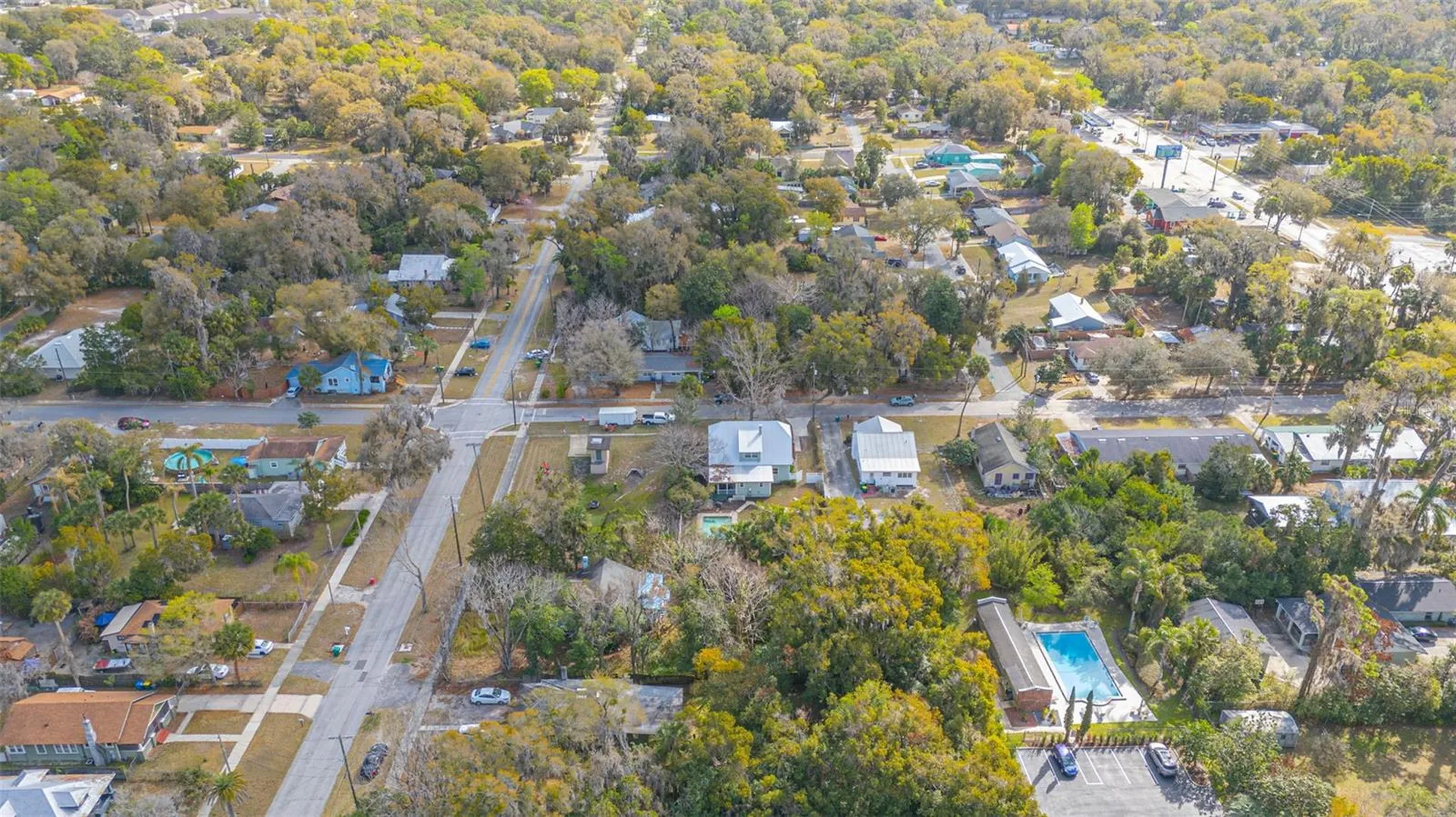 138 N Kentucky Avenue Deland FL 32724