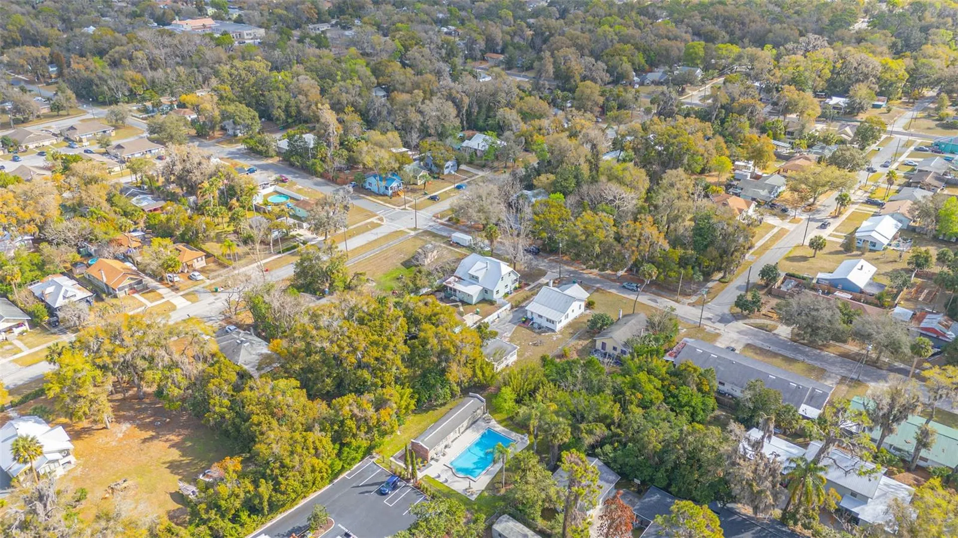 138 N Kentucky Avenue Deland FL 32724
