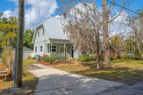 138 N Kentucky Avenue Deland FL 32724