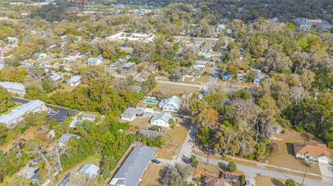 138 N Kentucky Avenue Deland FL 32724