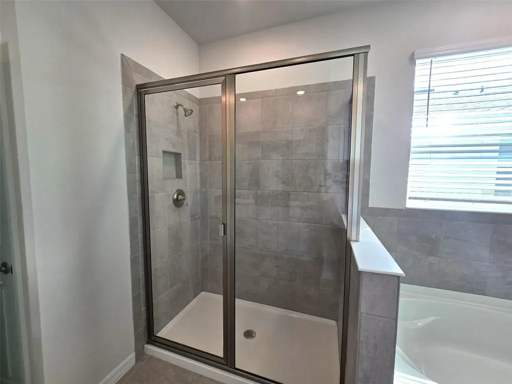 611 160th Street E Bradenton FL 34212