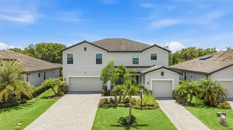 17821 Polo Trail Bradenton FL 34211