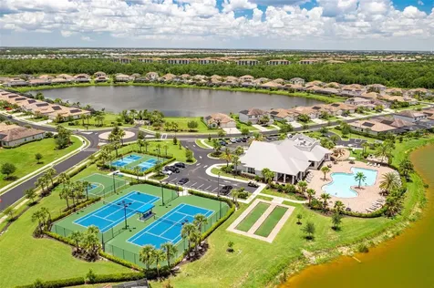 17821 Polo Trail Bradenton FL 34211