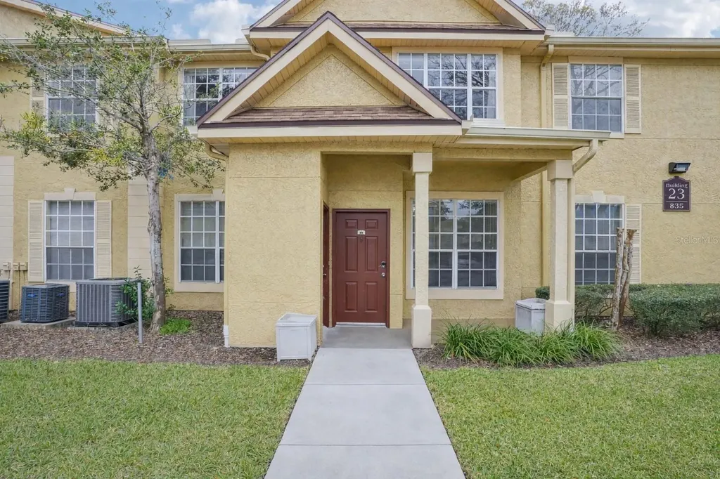 835 Grand Regency Point Altamonte Springs FL 32714