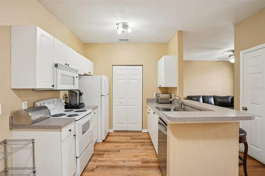 835 Grand Regency Point Altamonte Springs FL 32714