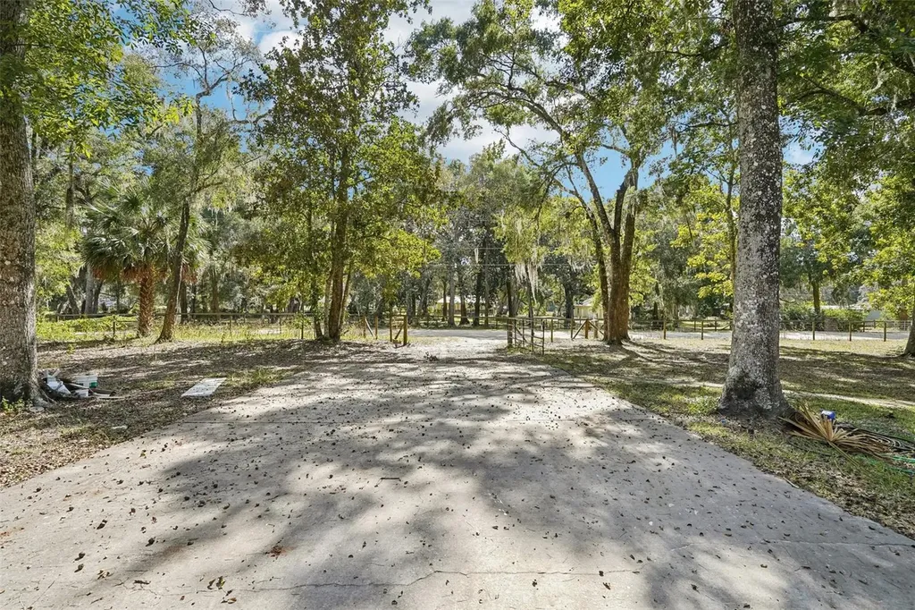 5045 NE 132nd Place Anthony FL 32617