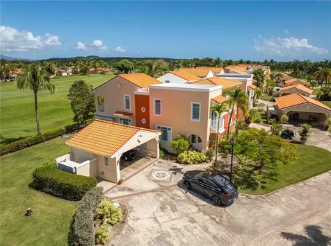 12 Flamboyan Greens Humacao PR 00791
