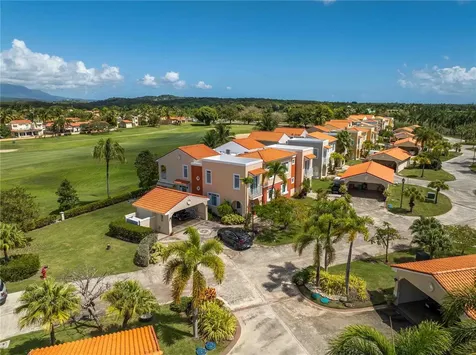 12 Flamboyan Greens Humacao PR 00791