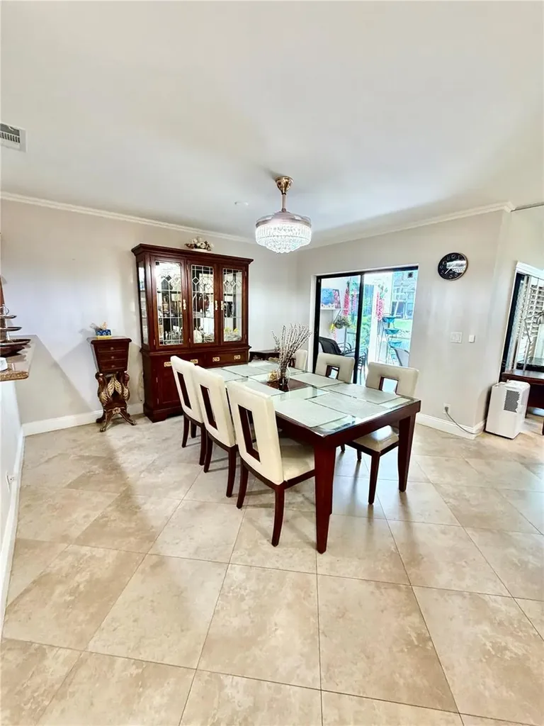 6075 Glendale Drive Boca Raton FL 33433