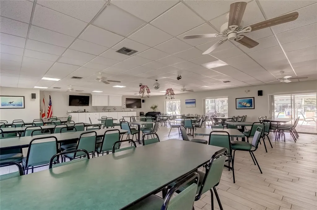 4890 Bay Street NE St Petersburg FL 33703