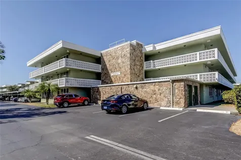 4890 Bay Street NE St Petersburg FL 33703