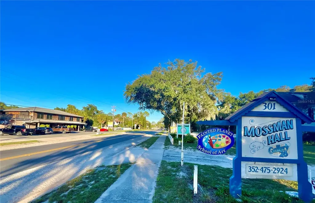 106 E Sunnyside Beach Road Hawthorne FL 32640