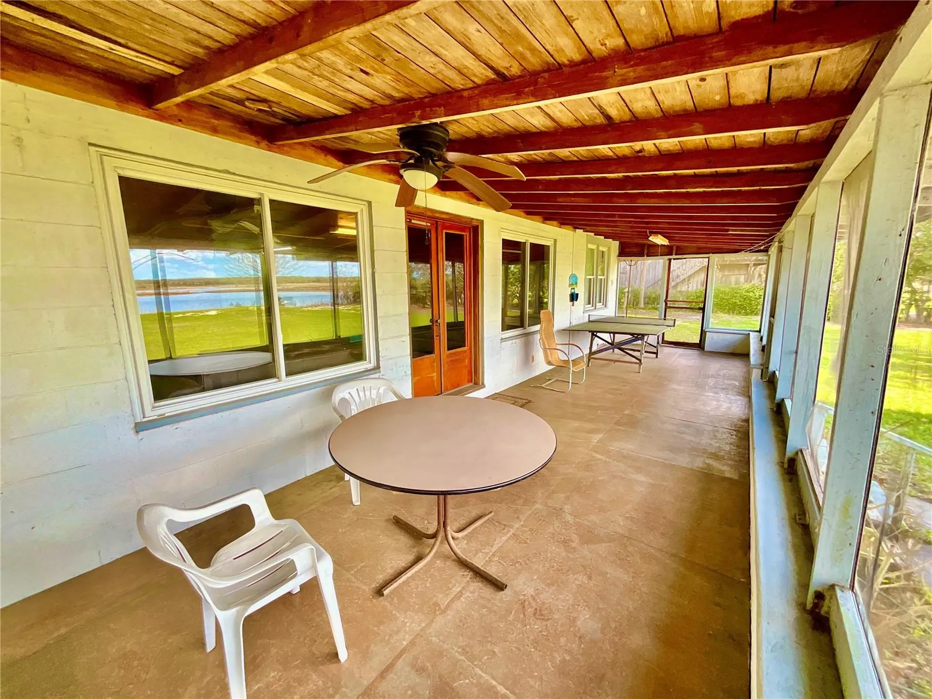 106 E Sunnyside Beach Road Hawthorne FL 32640