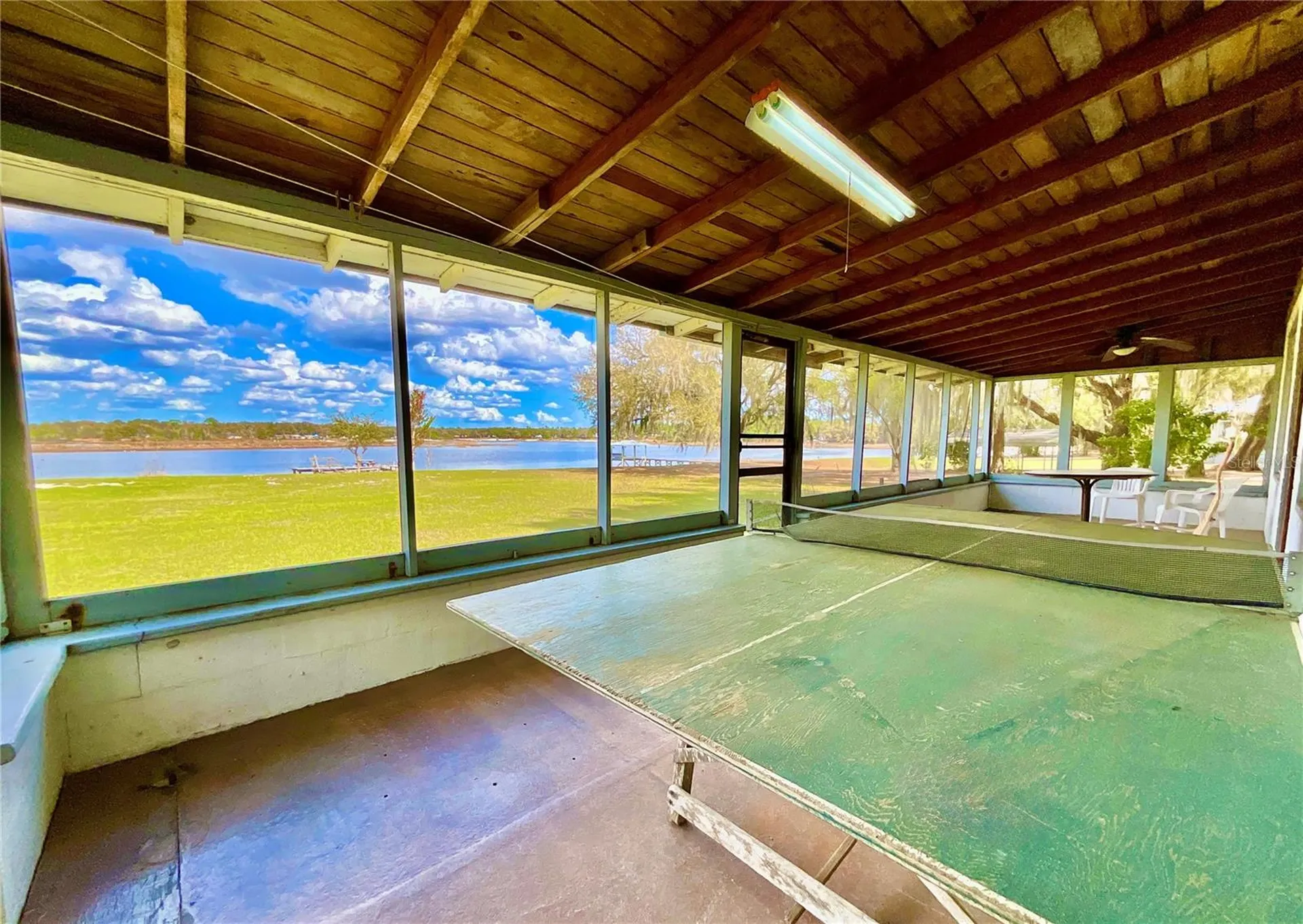 106 E Sunnyside Beach Road Hawthorne FL 32640