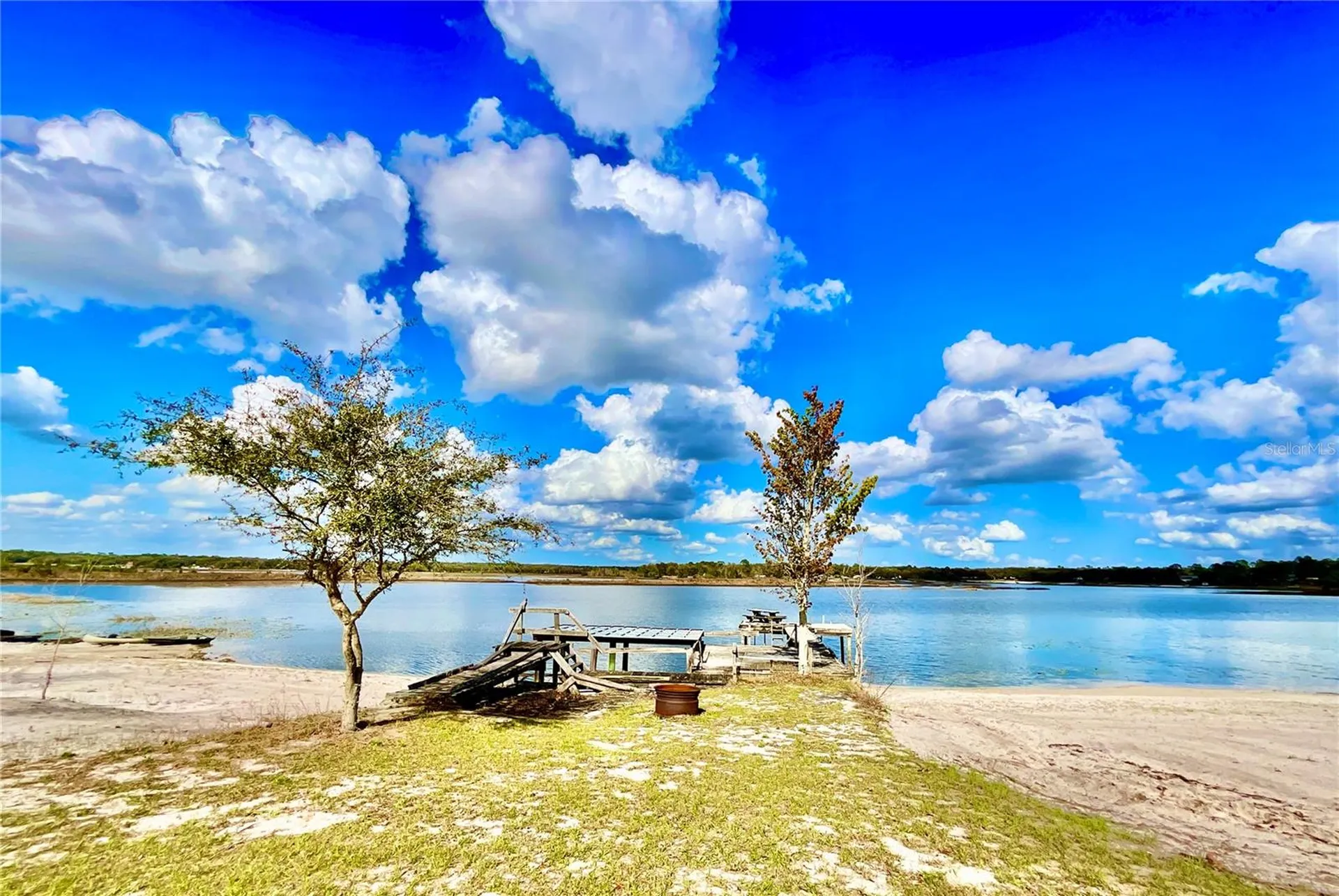 106 E Sunnyside Beach Road Hawthorne FL 32640