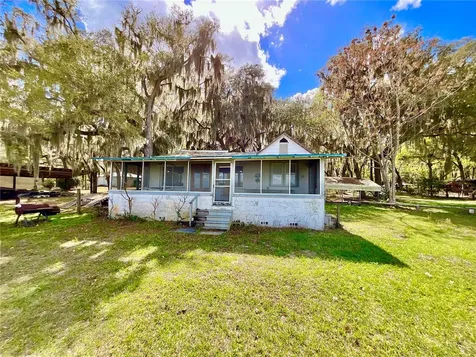106 E Sunnyside Beach Road Hawthorne FL 32640