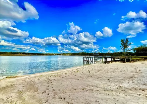 106 E Sunnyside Beach Road Hawthorne FL 32640