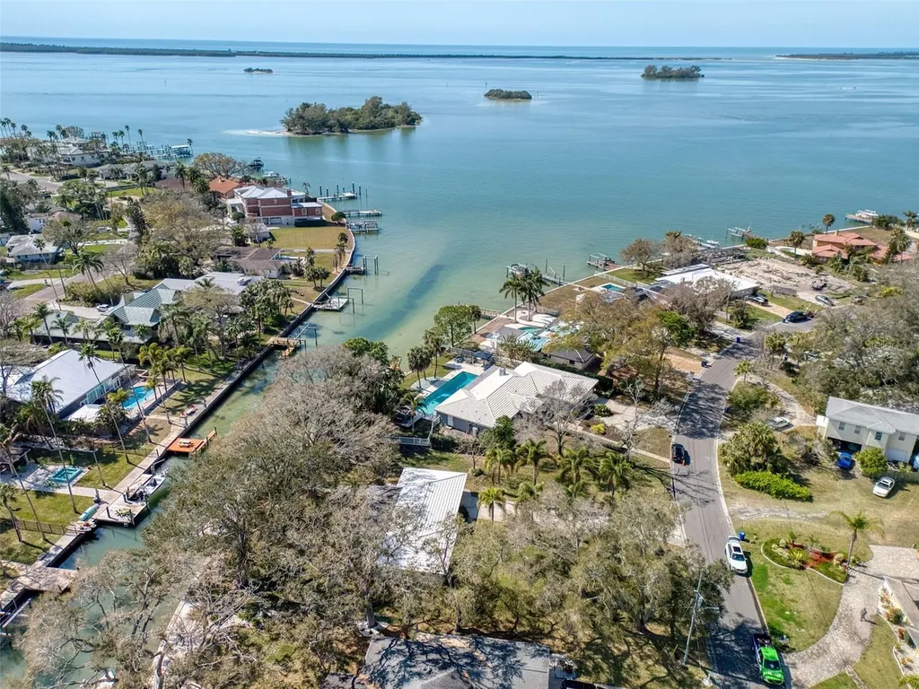5 Shore Drive Dunedin FL 34698