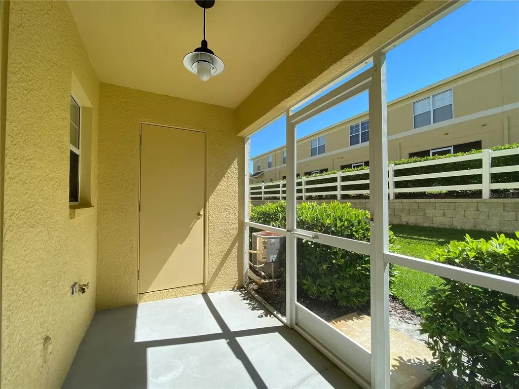 253 Castlekeeper Place Valrico FL 33594