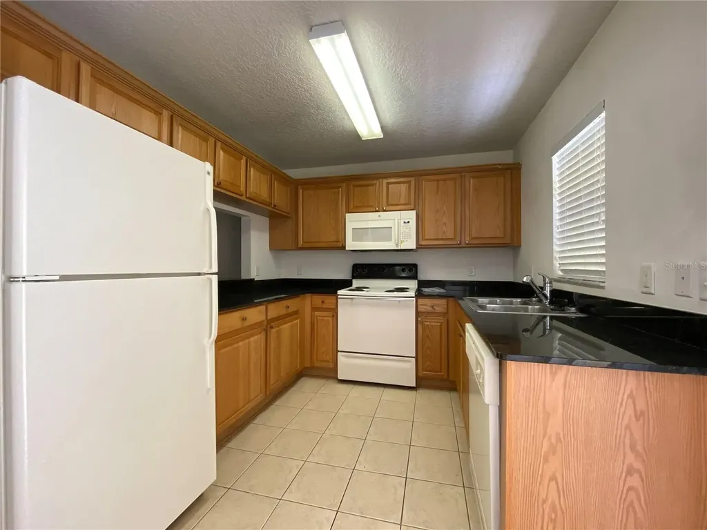 253 Castlekeeper Place Valrico FL 33594