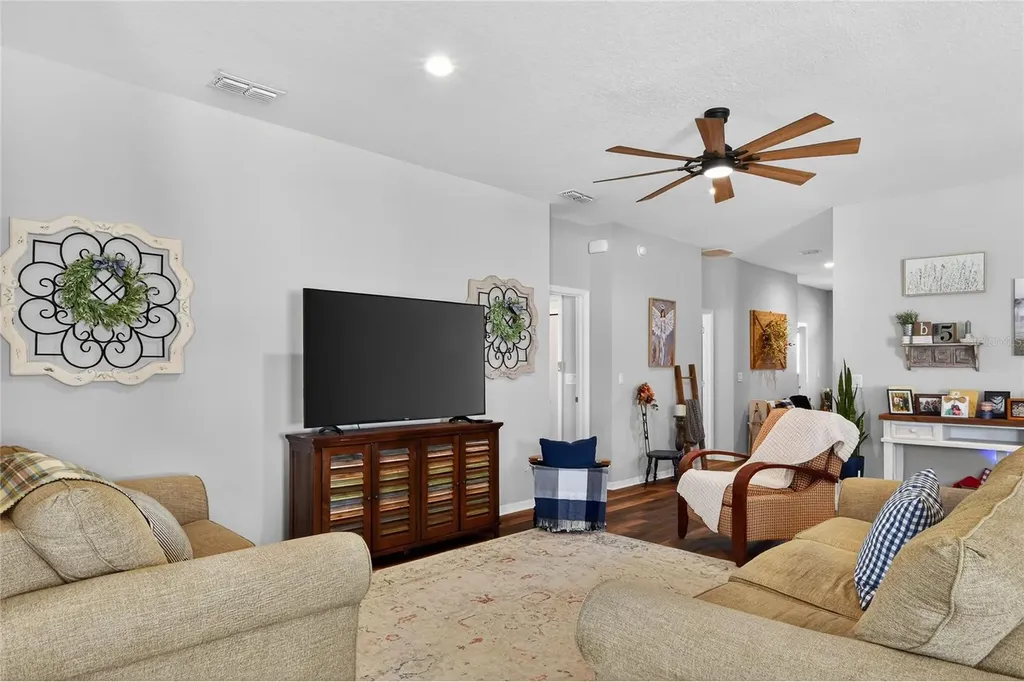 8271 Wilder Loop Lakeland FL 33809