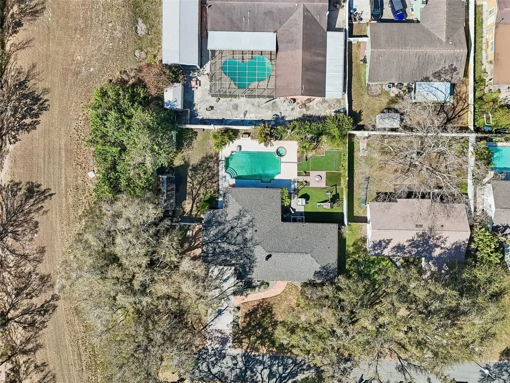 7810 N Cameron Avenue Tampa FL 33614