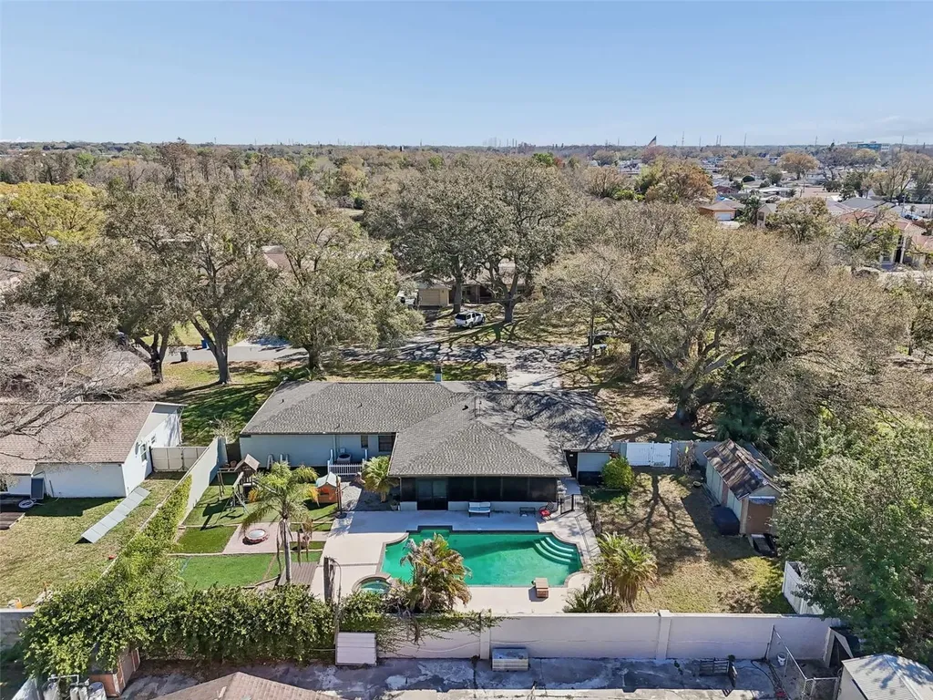 7810 N Cameron Avenue Tampa FL 33614