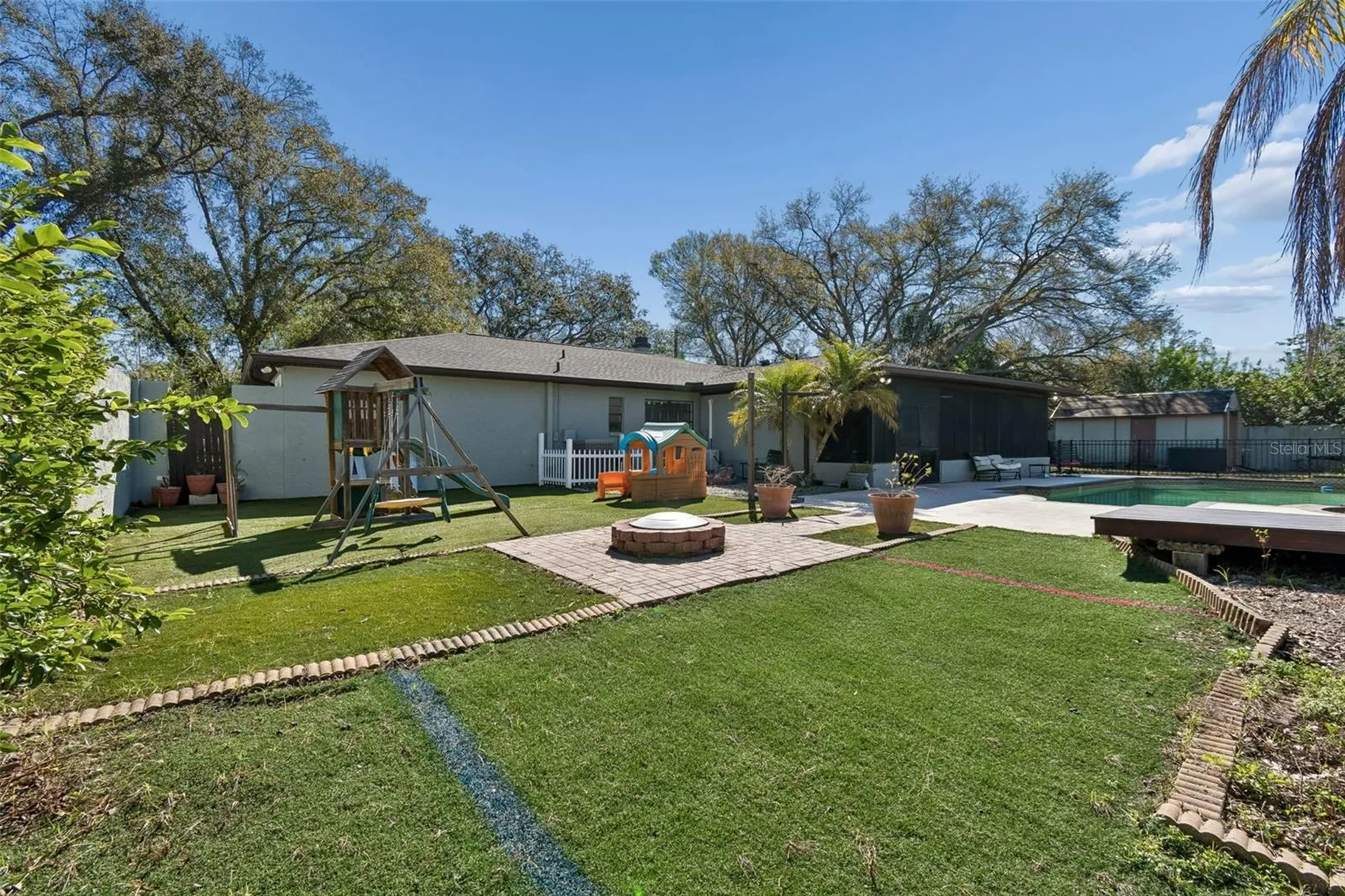 7810 N Cameron Avenue Tampa FL 33614