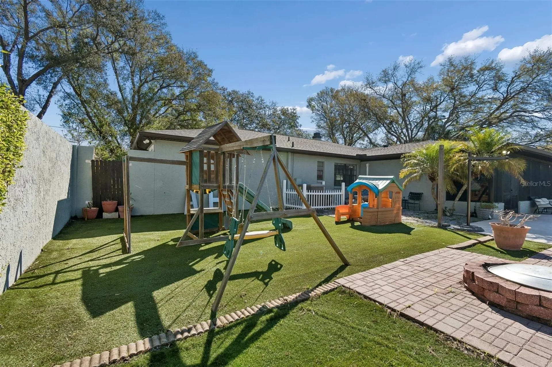 7810 N Cameron Avenue Tampa FL 33614