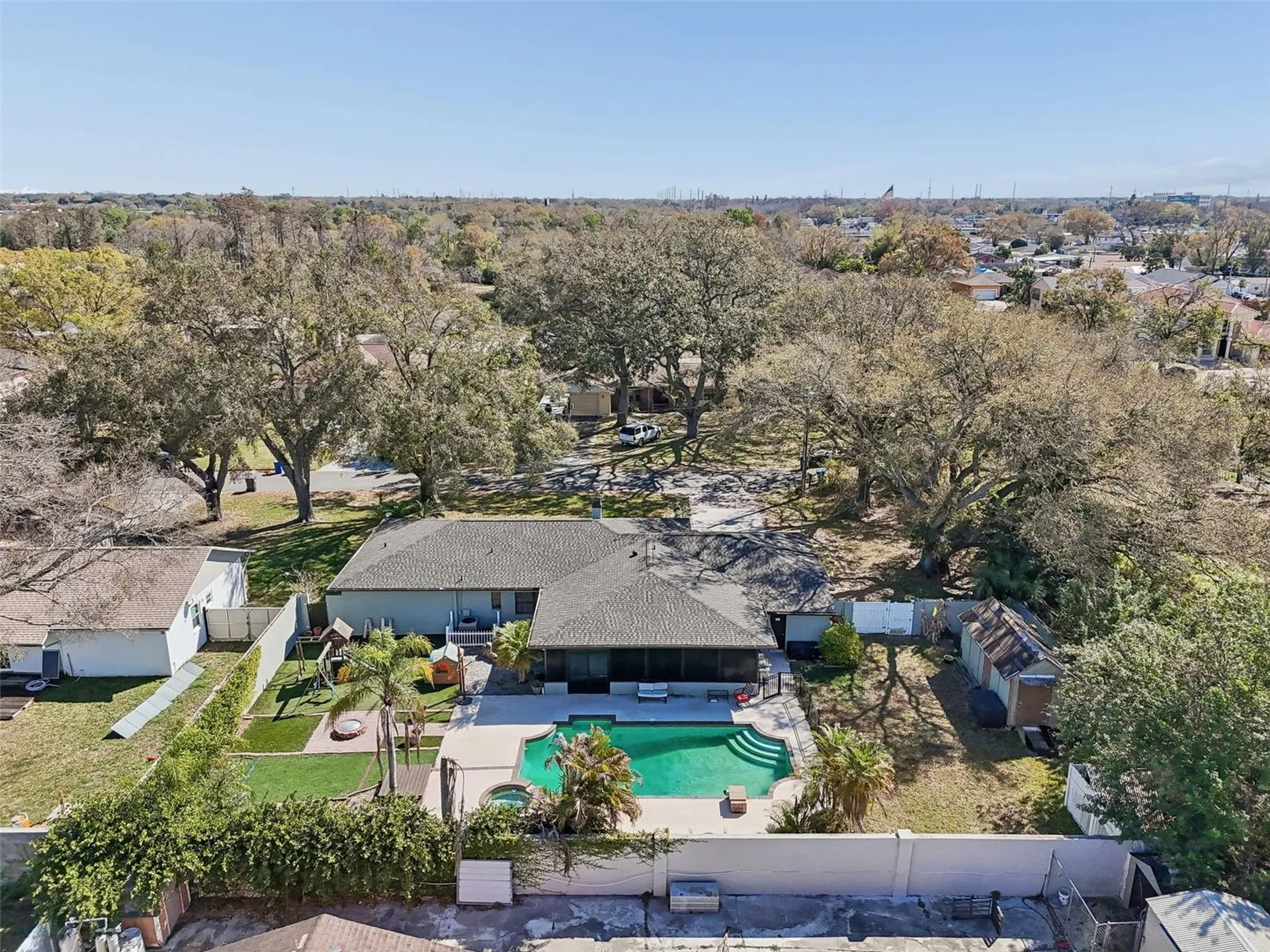 7810 N Cameron Avenue Tampa FL 33614