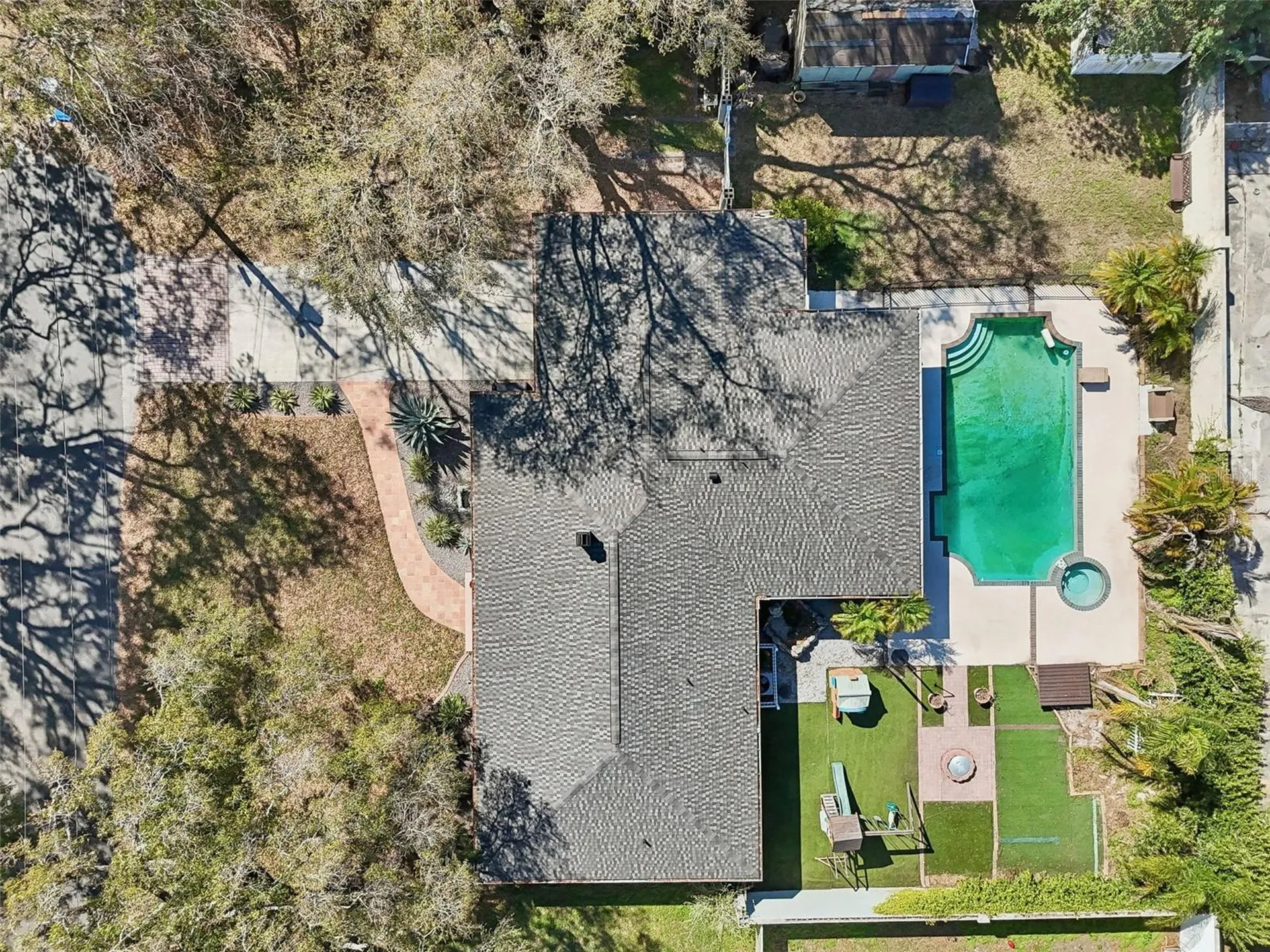 7810 N Cameron Avenue Tampa FL 33614