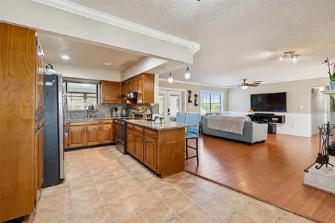 7810 N Cameron Avenue Tampa FL 33614