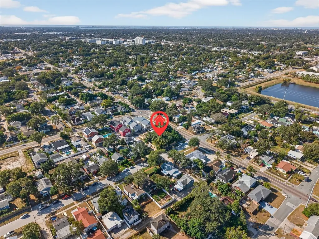 1321 28th Street N St Petersburg FL 33713
