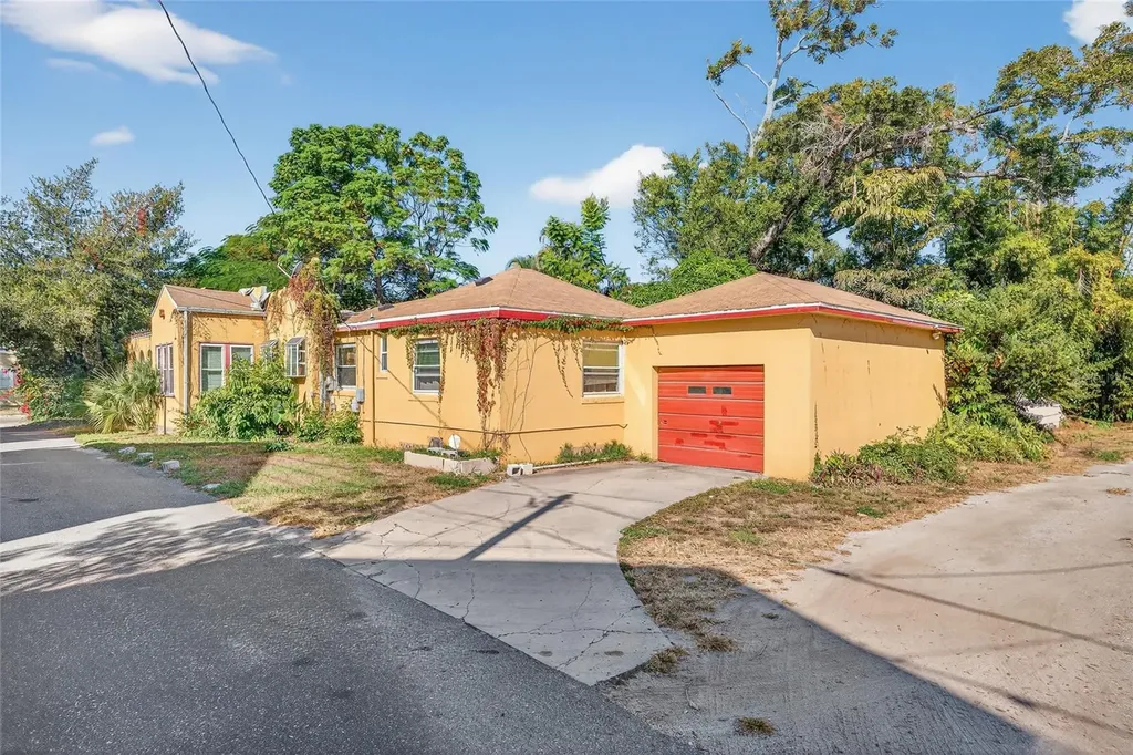 1321 28th Street N St Petersburg FL 33713