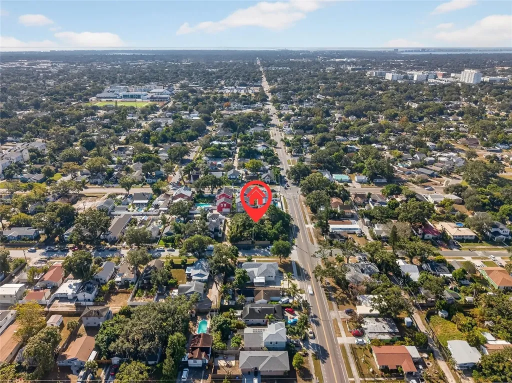 1321 28th Street N St Petersburg FL 33713