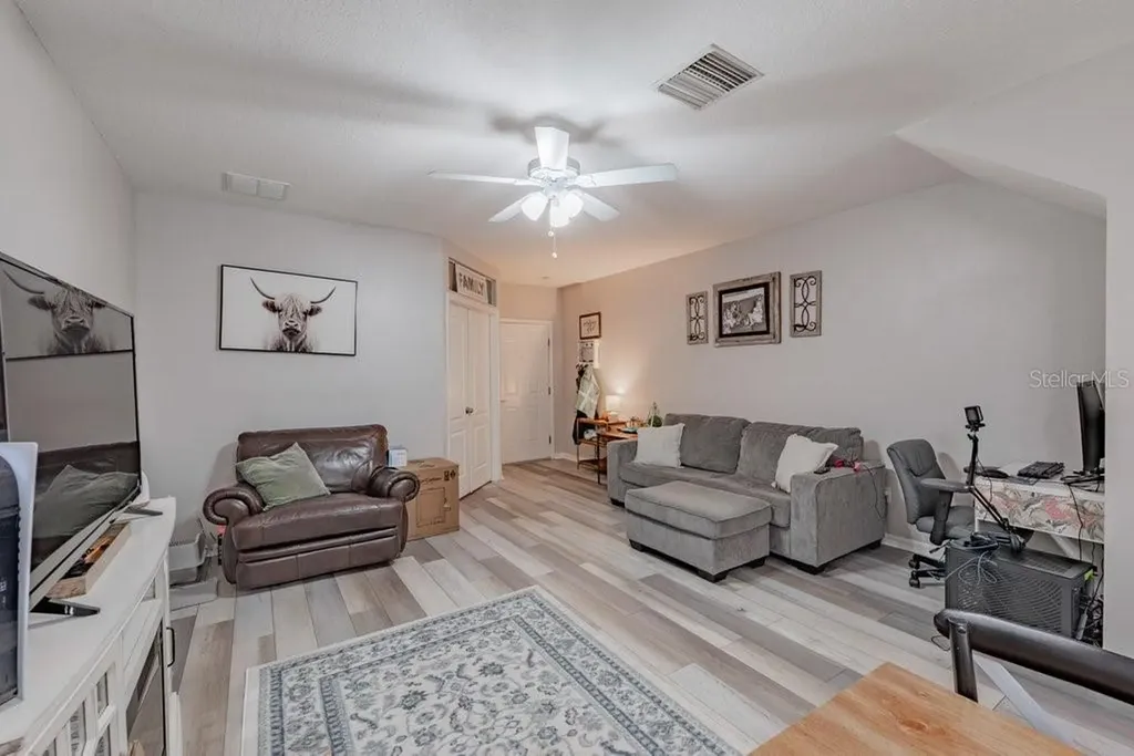 15856 Fishhawk View Drive Lithia FL 33547