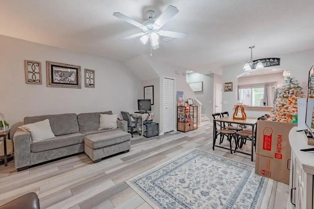 15856 Fishhawk View Drive Lithia FL 33547