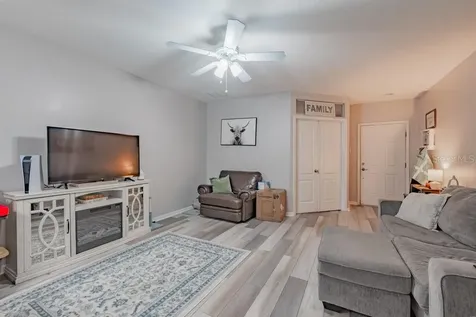 15856 Fishhawk View Drive Lithia FL 33547
