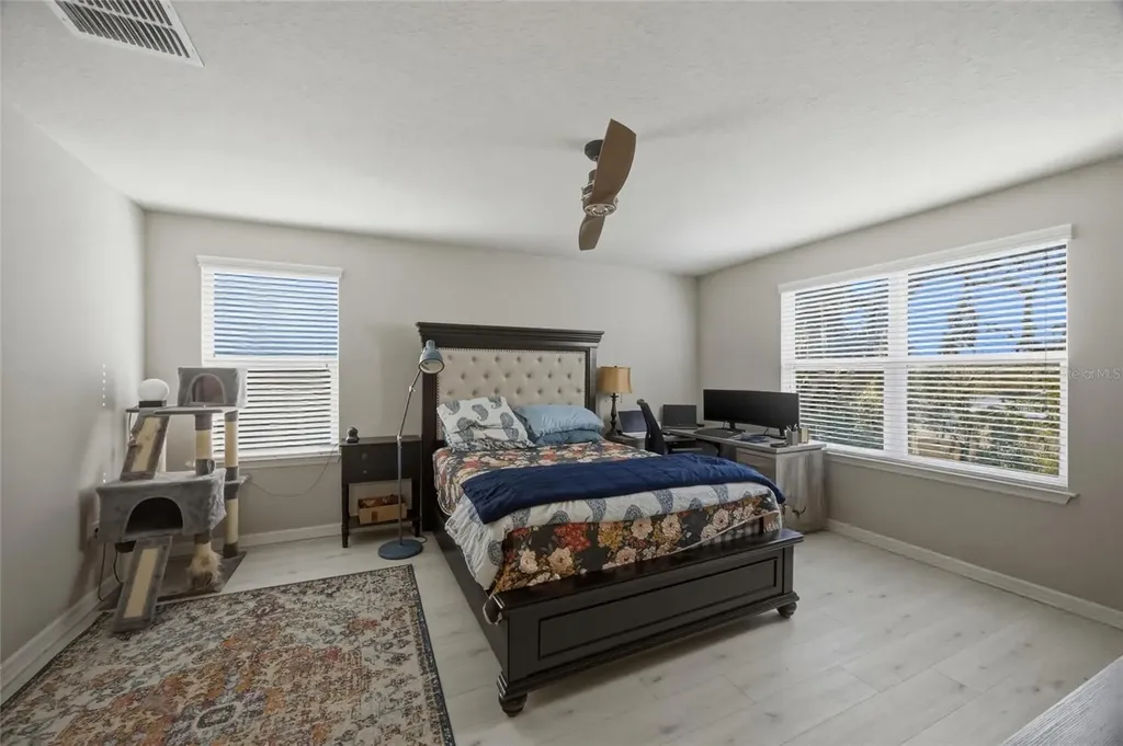 5324 Sylvester Loop Tampa FL 33610
